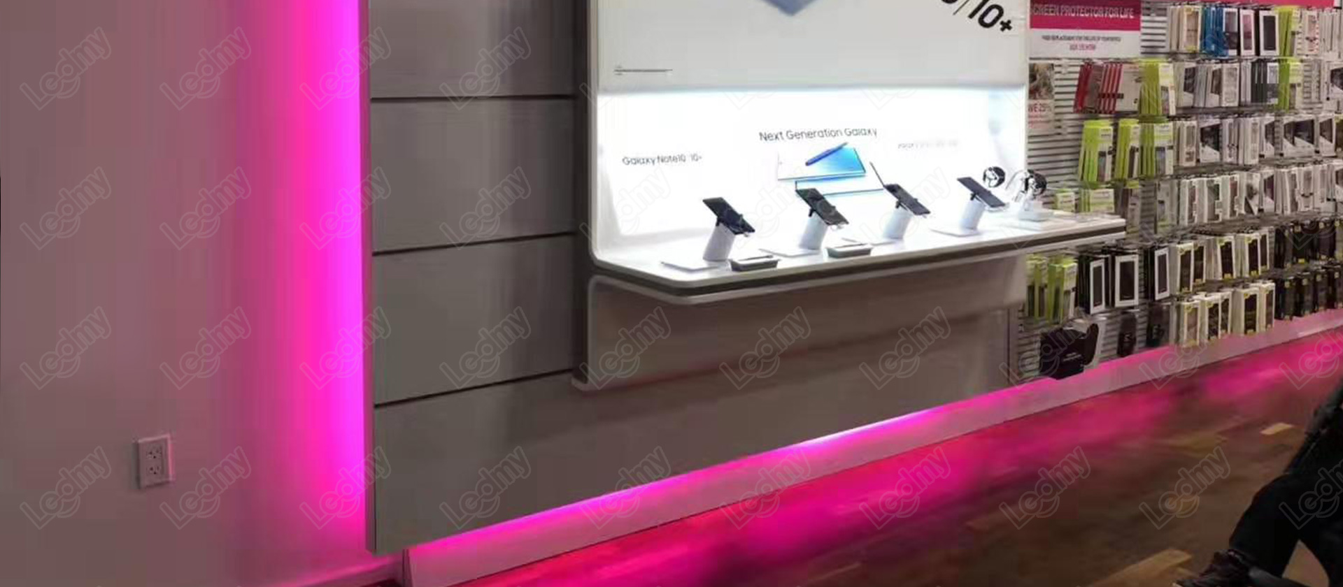 T-MOBILE 商店