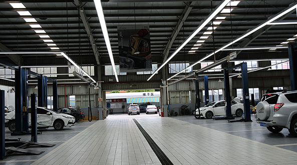 LED線性照明走進(jìn)汽車4S店